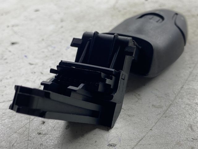 bontott PEUGEOT 307 Jobb Multikormány Kapcsoló