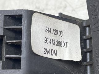 bontott PEUGEOT 307 Jobb Multikormány Kapcsoló