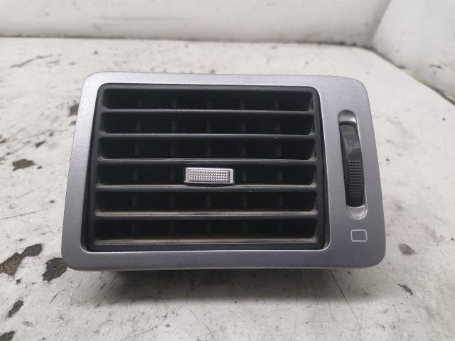 bontott PEUGEOT 307 Jobb Szellőző