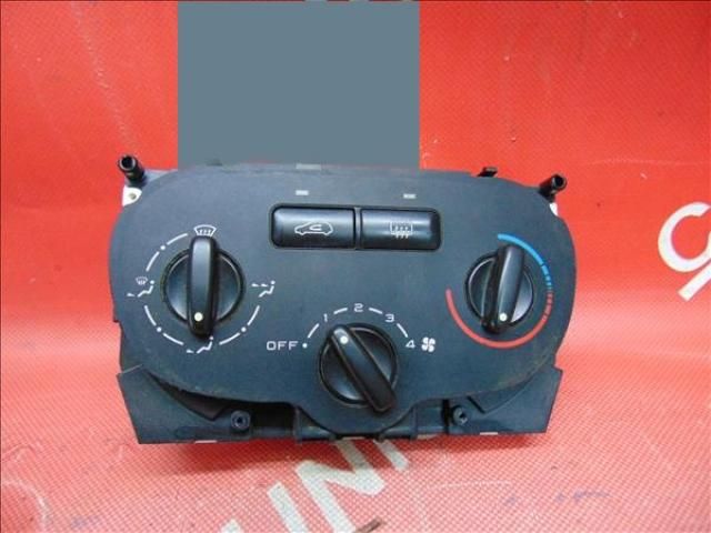 bontott PEUGEOT 307 Klíma Kapcsoló