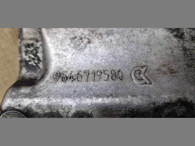 bontott PEUGEOT 307 Klíma Tartó Bak