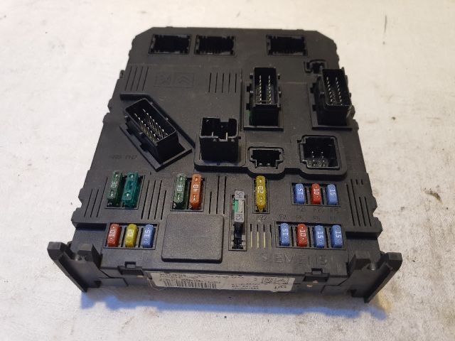 bontott PEUGEOT 307 Komfort Elektronika