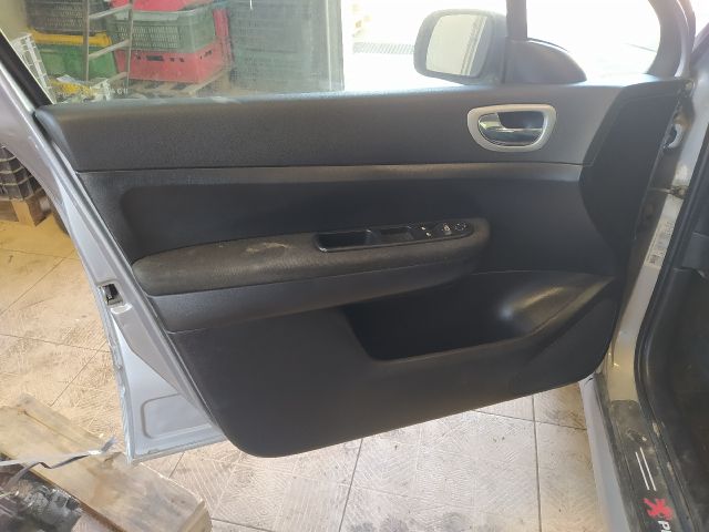 bontott PEUGEOT 307 Komfort Elektronika