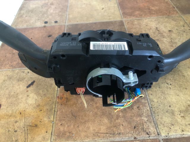 bontott PEUGEOT 307 Komplett Kormánykapcsoló (Bajuszkapcsoló)