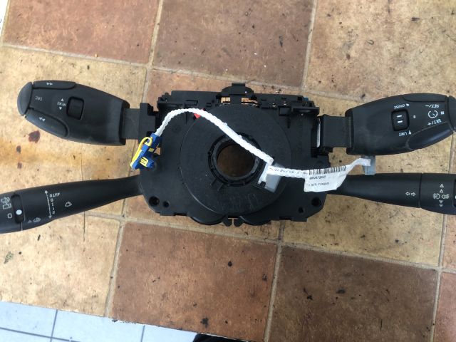 bontott PEUGEOT 307 Komplett Kormánykapcsoló (Bajuszkapcsoló)