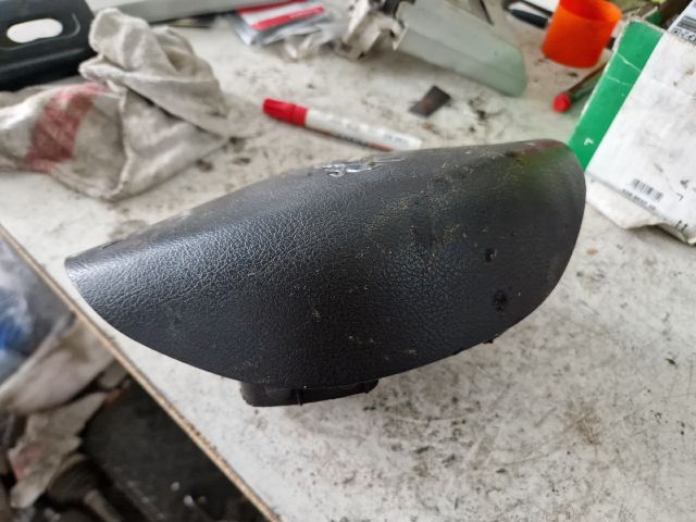 bontott PEUGEOT 307 Kormánylégzsák