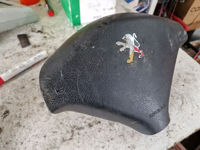 bontott PEUGEOT 307 Kormánylégzsák