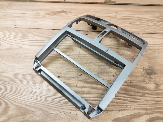 bontott PEUGEOT 307 Középkonzol Keret