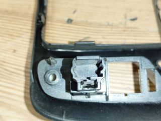 bontott PEUGEOT 307 Középkonzol Keret