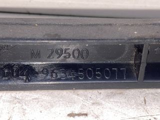 bontott PEUGEOT 307 Középkonzol Keret