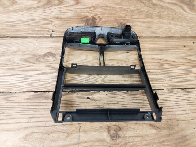 bontott PEUGEOT 307 Középkonzol Keret