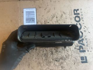 bontott PEUGEOT 307 Középső Szellőző