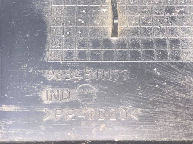 bontott PEUGEOT 307 Középső Szellőző