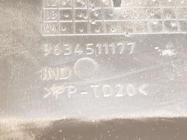 bontott PEUGEOT 307 Középső Szellőző