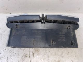 bontott PEUGEOT 307 Középső Szellőző