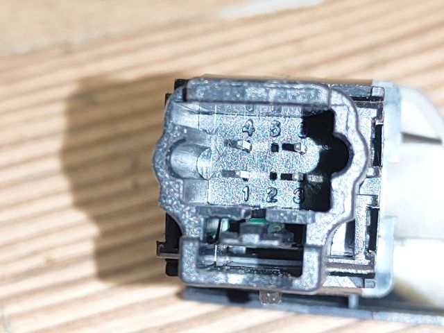 bontott PEUGEOT 307 Központizár Kapcsoló