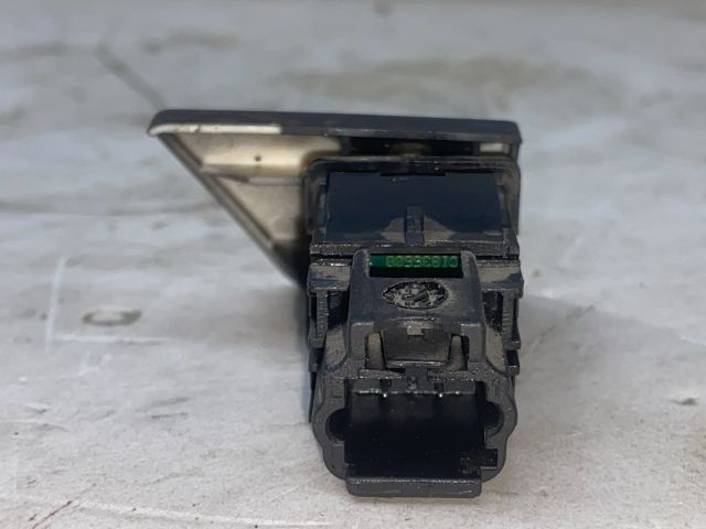 bontott PEUGEOT 307 Központizár Kapcsoló