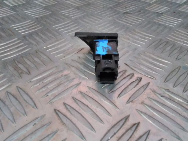 bontott PEUGEOT 307 Központizár Kapcsoló