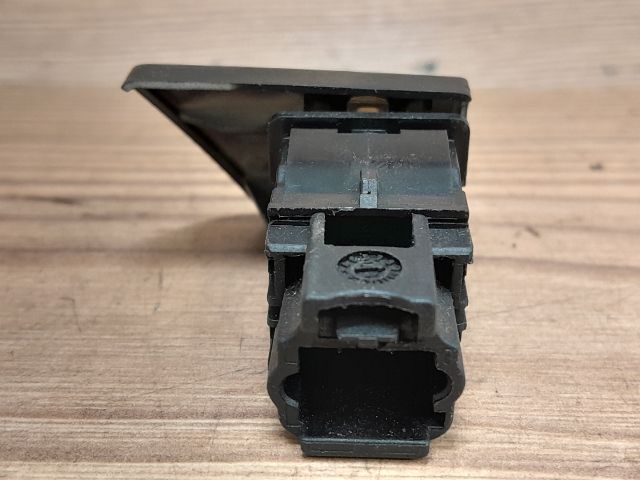 bontott PEUGEOT 307 Központizár Kapcsoló