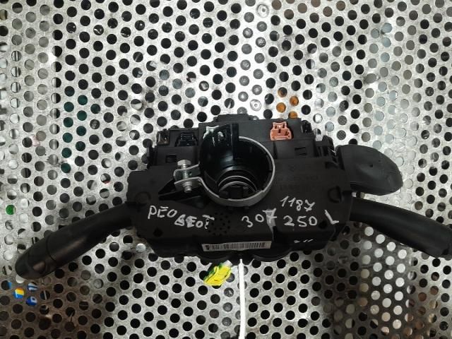 bontott PEUGEOT 307 Légzsák Átvezető Szalagkábel