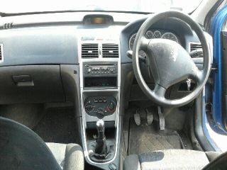 bontott PEUGEOT 307 Motorháztető Bal Zsanér