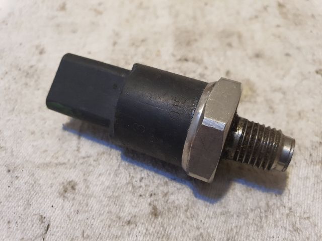 bontott PEUGEOT 307 Nyomásszabályzó Szelep