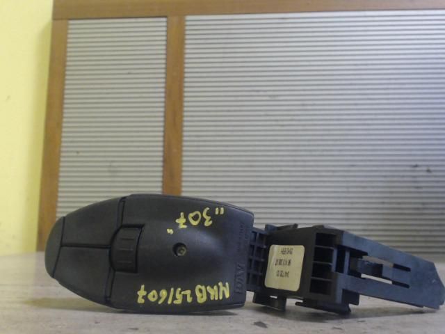 bontott PEUGEOT 307 Rádió / CD Kapcsoló