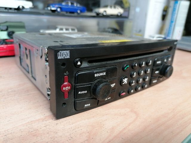 bontott PEUGEOT 307 Rádió / CD