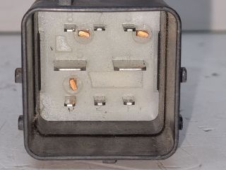 bontott PEUGEOT 307 Relé