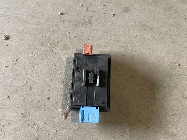 bontott PEUGEOT 307 Riasztó Központ