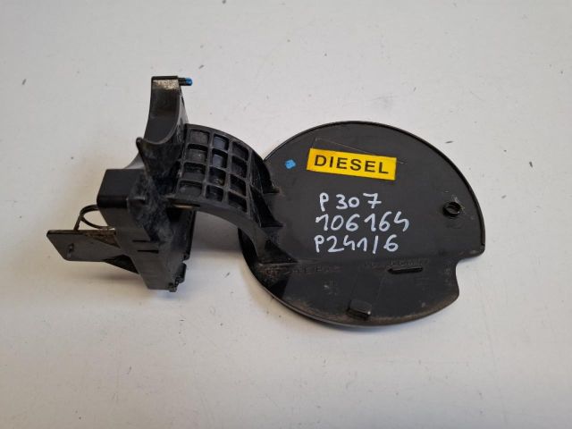 bontott PEUGEOT 307 Tankajtó