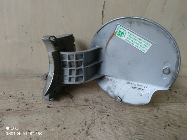 bontott PEUGEOT 307 Tankajtó