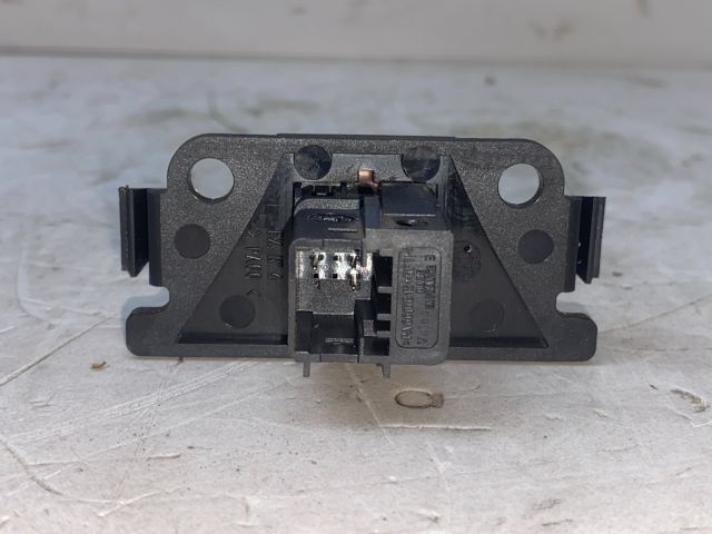 bontott PEUGEOT 307 Vészvillogó Kapcsoló