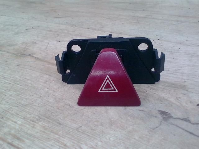 bontott PEUGEOT 307 Vészvillogó Kapcsoló