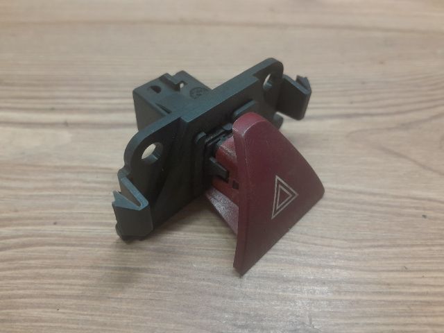 bontott PEUGEOT 307 Vészvillogó Kapcsoló