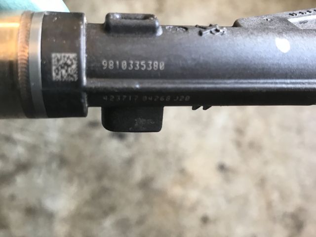 bontott PEUGEOT 308 Porlasztó (1 db)