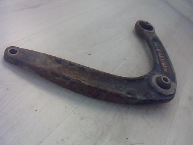 bontott PEUGEOT 308 Bal első Lengőkar