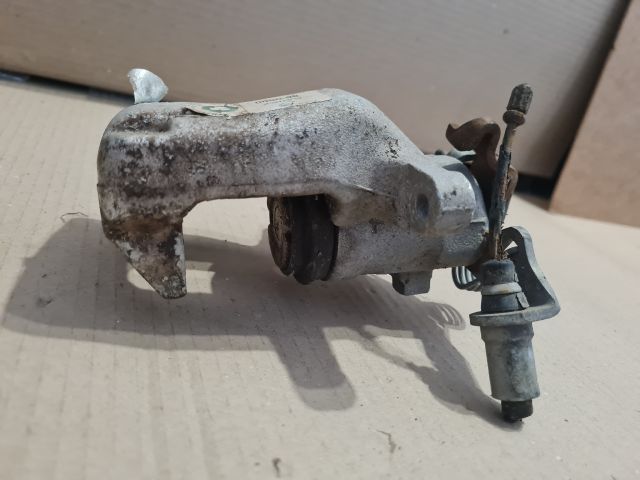 bontott PEUGEOT 308 Bal hátsó Féknyereg Munkahengerrel