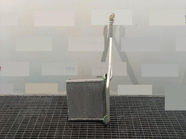 bontott PEUGEOT 308 Fűtőradiátor