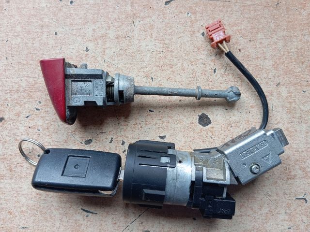 bontott PEUGEOT 308 Gyújtáskapcsoló