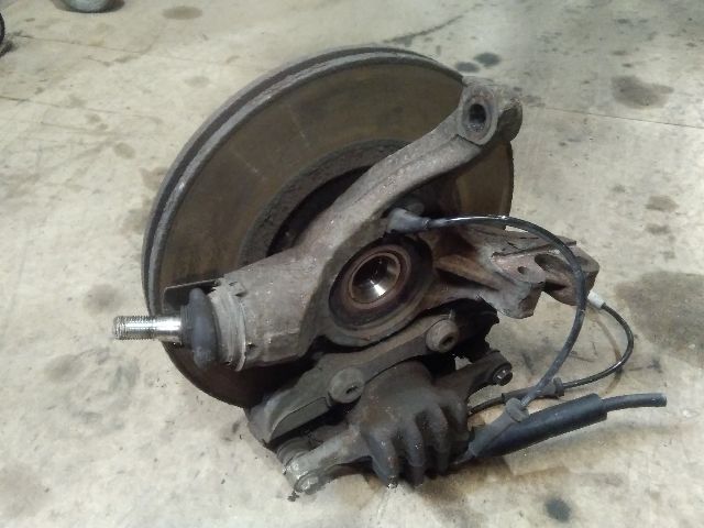 bontott PEUGEOT 308 Bal első Csonkállvány Kerékaggyal