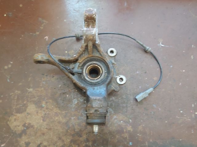 bontott PEUGEOT 308 Bal első Csonkállvány Kerékaggyal