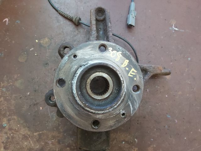 bontott PEUGEOT 308 Bal első Csonkállvány Kerékaggyal