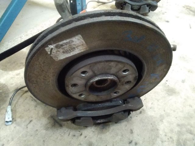 bontott PEUGEOT 308 Bal első Csonkállvány Kerékaggyal