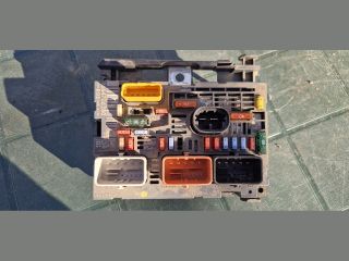 bontott PEUGEOT 308 Biztosítéktábla Motortér