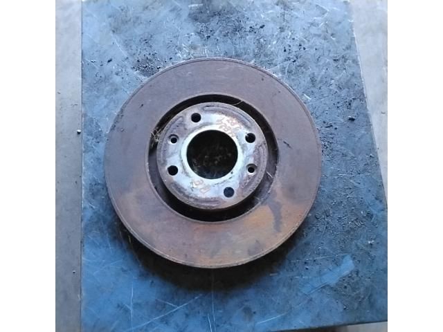 bontott PEUGEOT 308 Első Féktárcsa