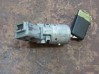 bontott PEUGEOT 308 Gyújtáskapcsoló Házzal