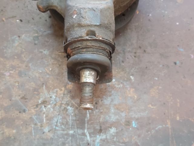 bontott PEUGEOT 308 Jobb első Csonkállvány Kerékaggyal