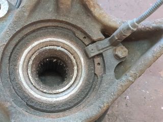 bontott PEUGEOT 308 Jobb első Csonkállvány Kerékaggyal