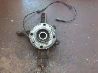 bontott PEUGEOT 308 Jobb első Csonkállvány Kerékaggyal